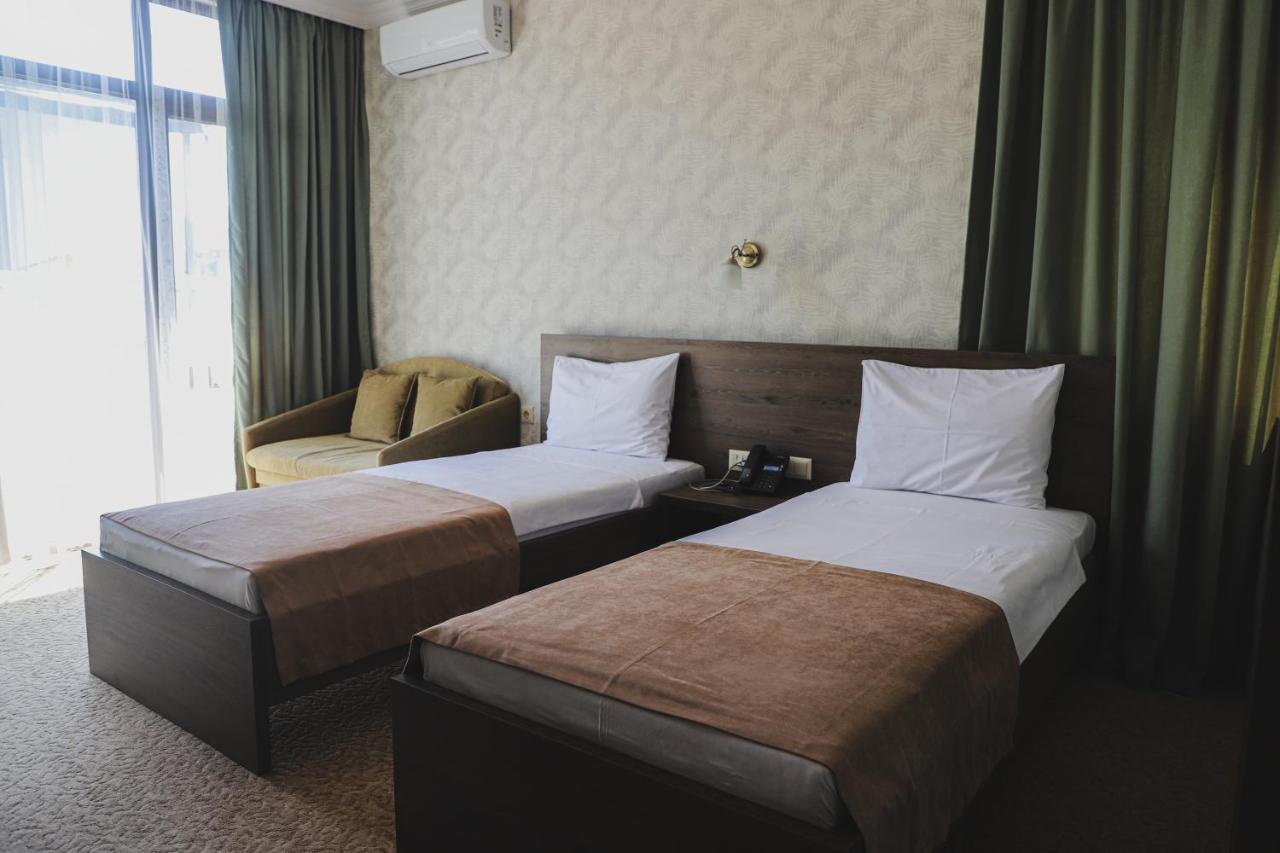 Old Garden Hotel Batumi Exterior photo
