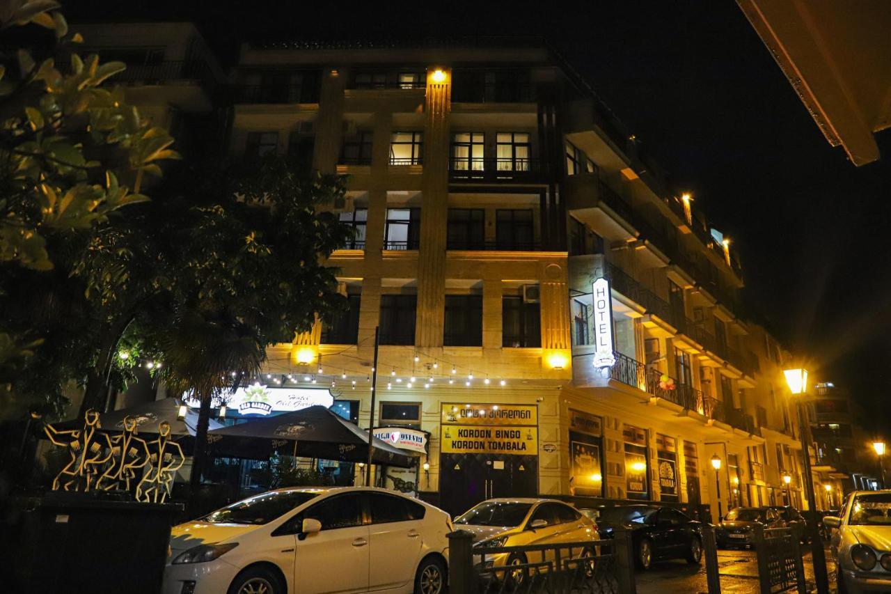 Old Garden Hotel Batumi Exterior photo
